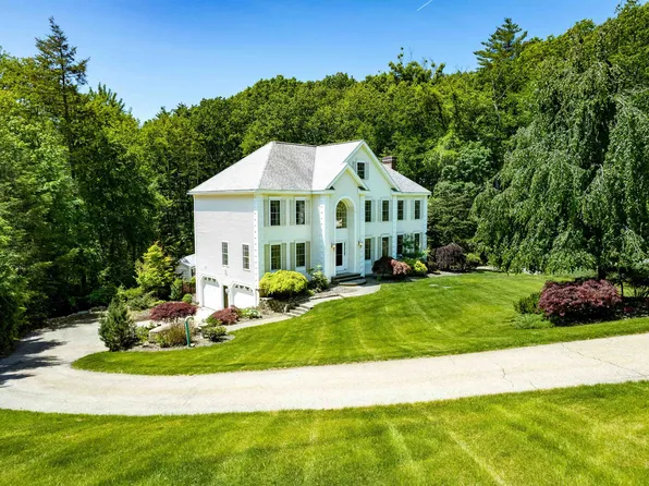 5 Liberty Lane, Hampstead, NH 03841