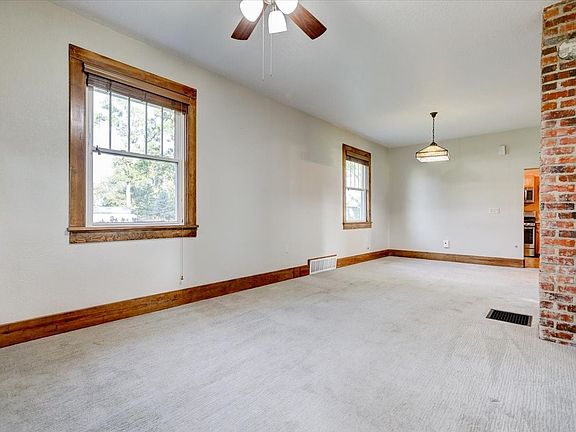 5th image of 502 E 2nd St