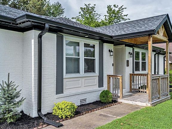 2nd image of 211 Wellsley Way