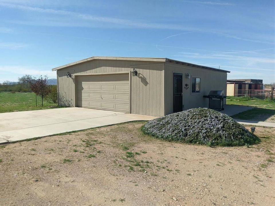 1st image of 19425 W Denver Hill Dr