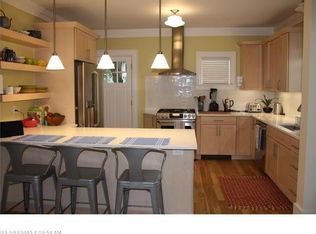 37 Deane St, Portland, ME 04102