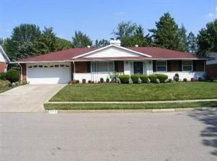 370 Blairwood Dr, Dayton, OH 45426