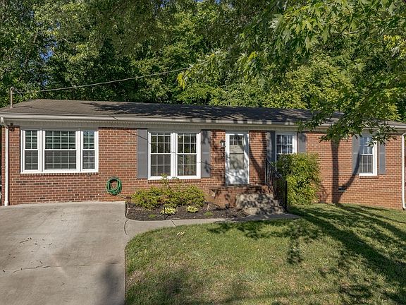 2nd image of 642 Hicks Rd