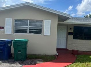 5620 NW 14th St, Lauderhill, FL 33313