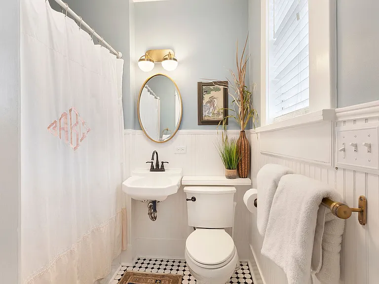 1179 Monroe Dr NE — Photo 24