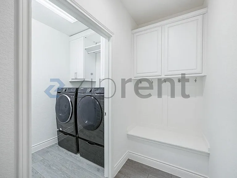28414 Shailene Dr — Photo 33