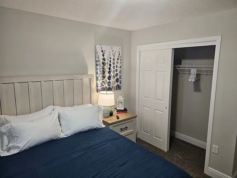 2224 Morris Ave — Photo 46