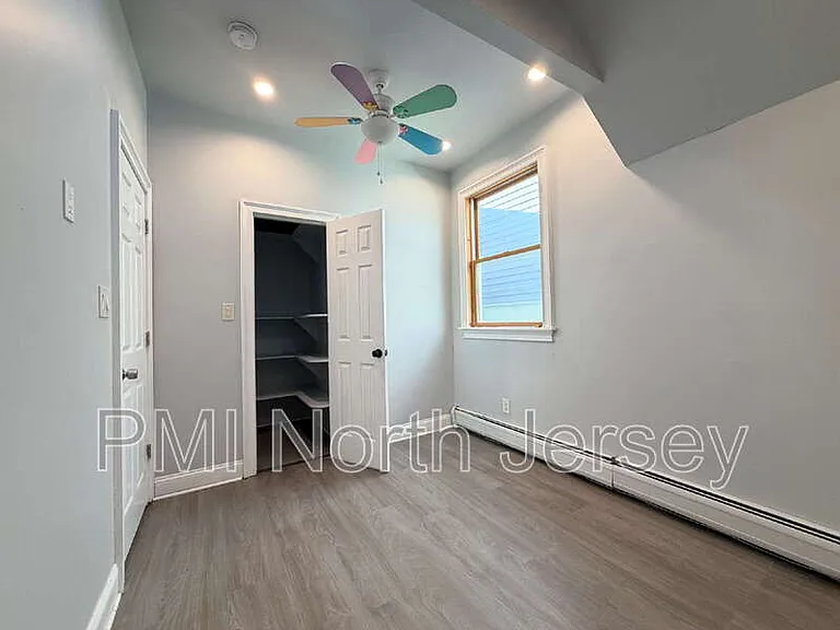 227 Washington Ave — Photo 22