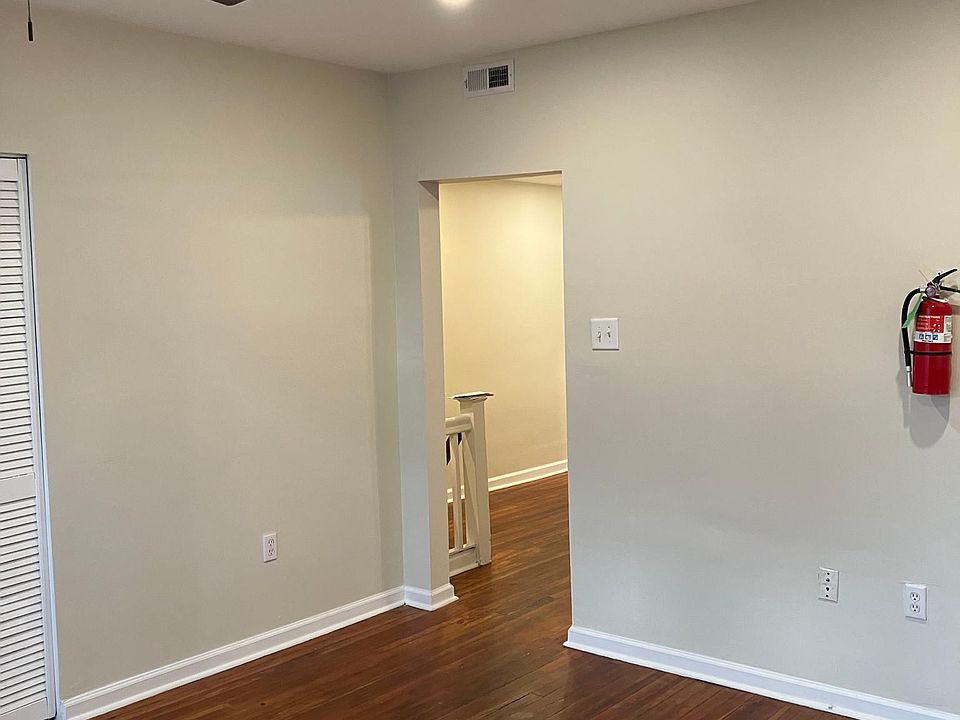 living room, looking towards hallway