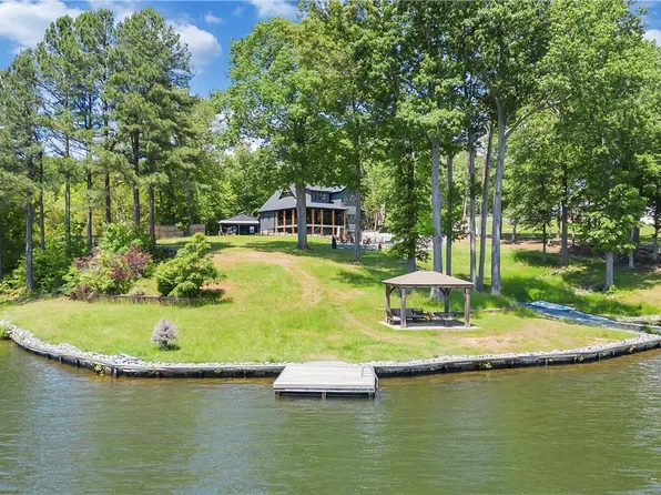 6211 Stubbs Bridge Rd, Spotsylvania, VA 22551
