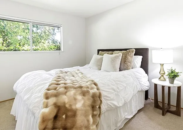 33-35 Simmons Way — Photo 8