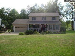 424 Misty Ln, Akron, OH 44321