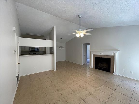 2nd image of 208 Sailmaster St APT B