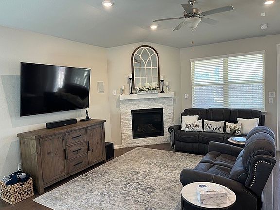 2nd image of 2030 Tawakoni Dr