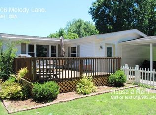 806 Melody Ln, Herrin, IL 62948
