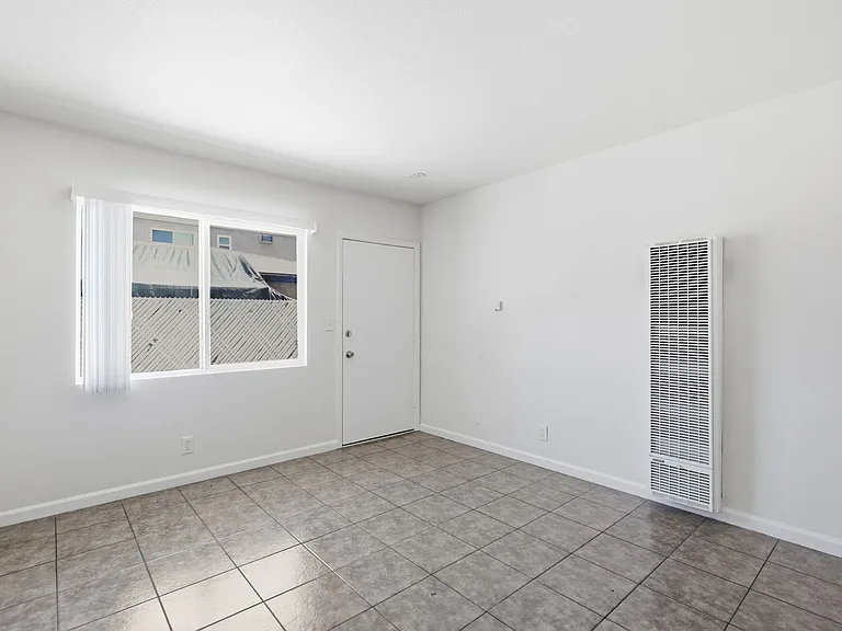 7101 Rugby Ave — Photo 4
