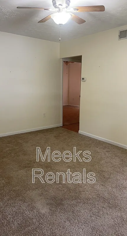 1 bed, 1.0 bath, 710 sqft, $725 — Photo 2