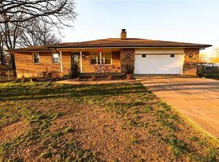 107 W Carman Rd, El Dorado Springs, MO 64744
