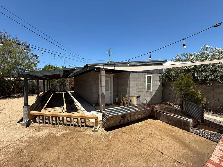 1130 E Palm Ln — Photo 34