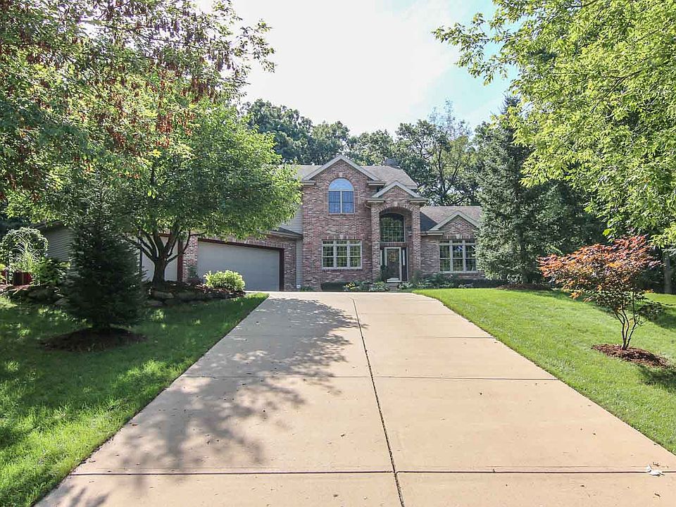 2nd image of 6735 Rolling Oaks Ln