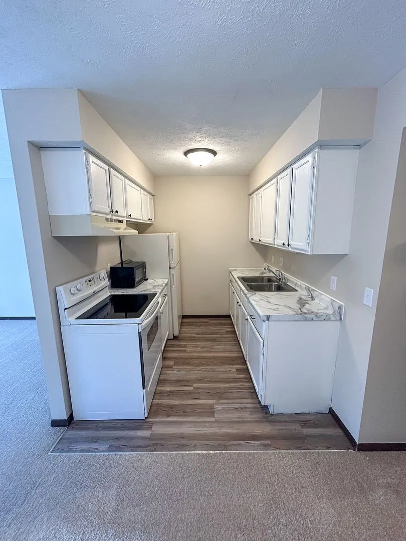 5225 Cleveland Ave — Photo 3