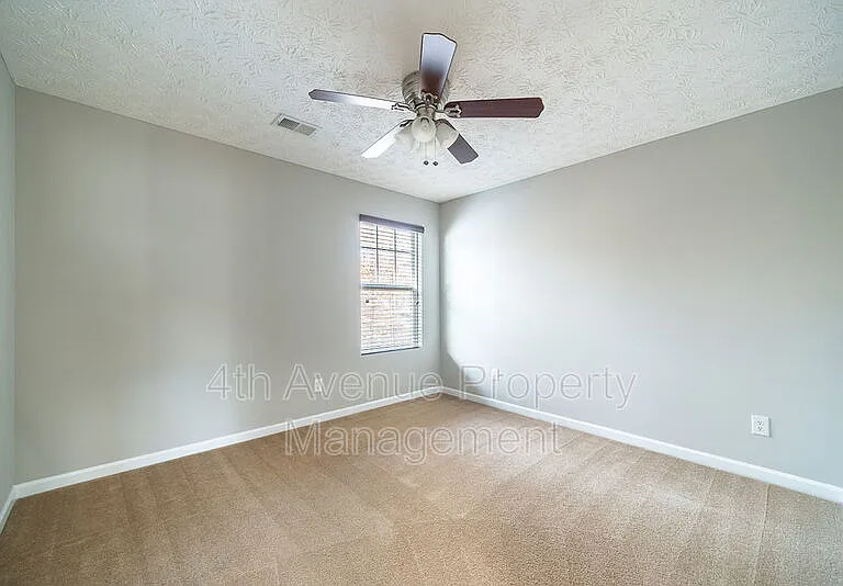 2437 Peach Shoals Cir — Photo 18