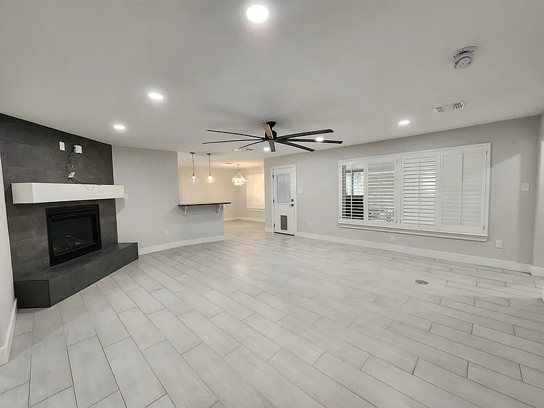 3300 Durant Dr — Photo 10