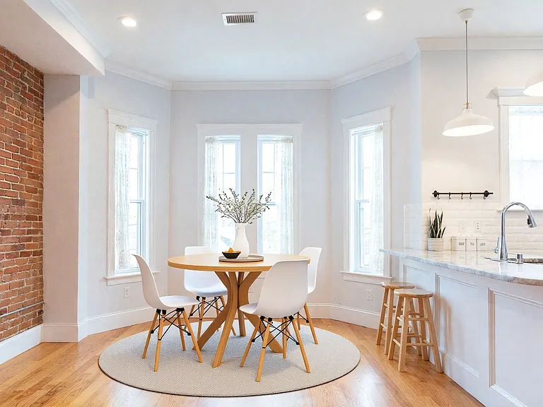 9 Everett Ave #2 — Photo 8