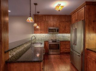 9 Cimarron Trl, Lake Placid, NY 12946