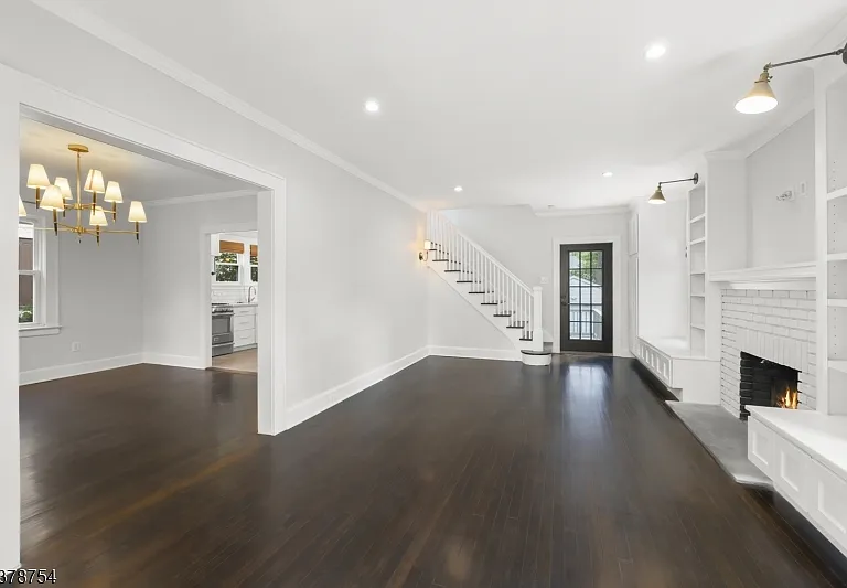 34 Parkview Dr — Photo 4