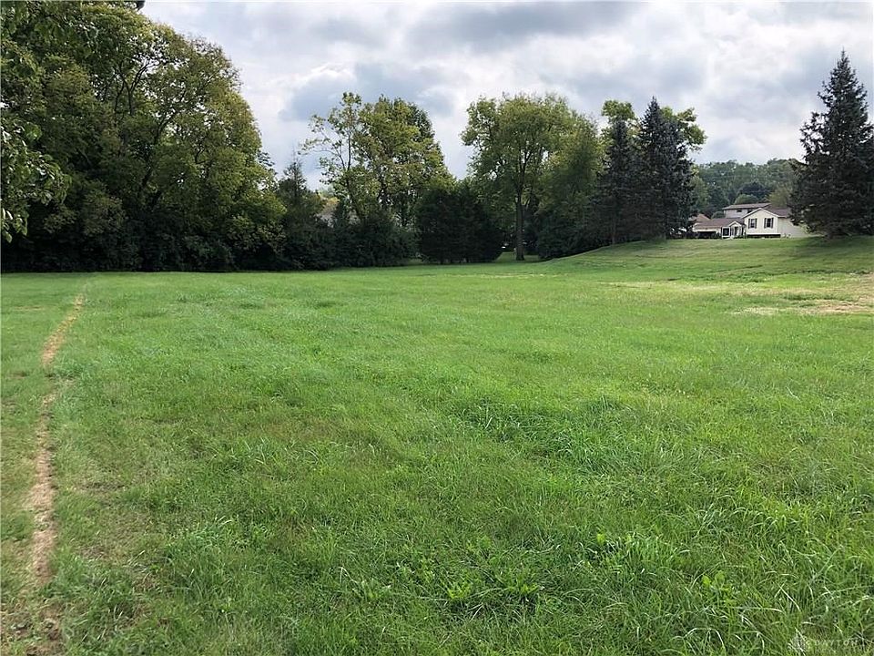 2nd image of 744 Autumn Leaf Dr
