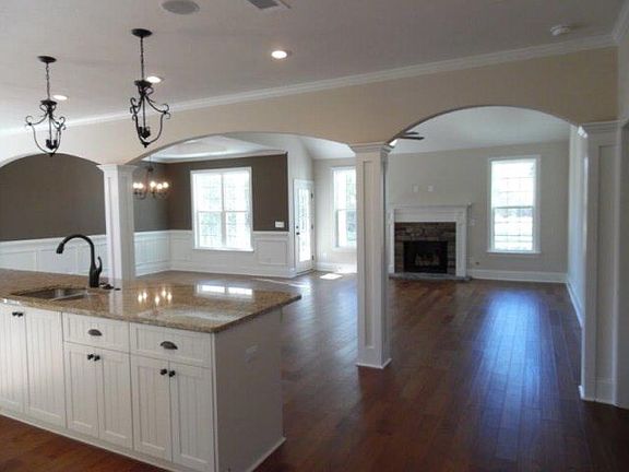 3rd image of 5194 Glastonbury Ct