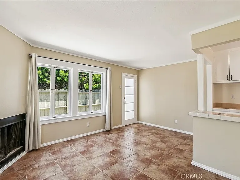 4175 Pepper Dr — Photo 4