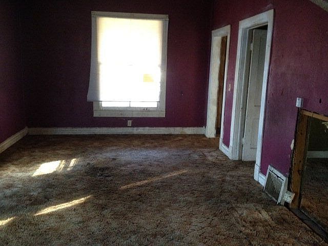 2nd image of 2510 E Orman Ave