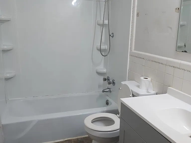 164 Quebec Way — Photo 7
