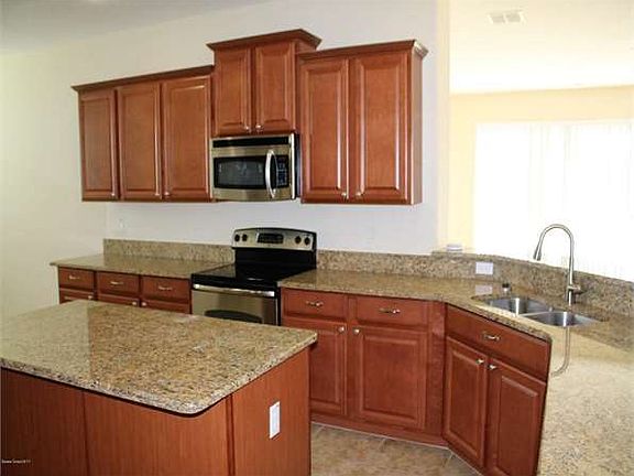 3rd image of 6591 Ingalls St
