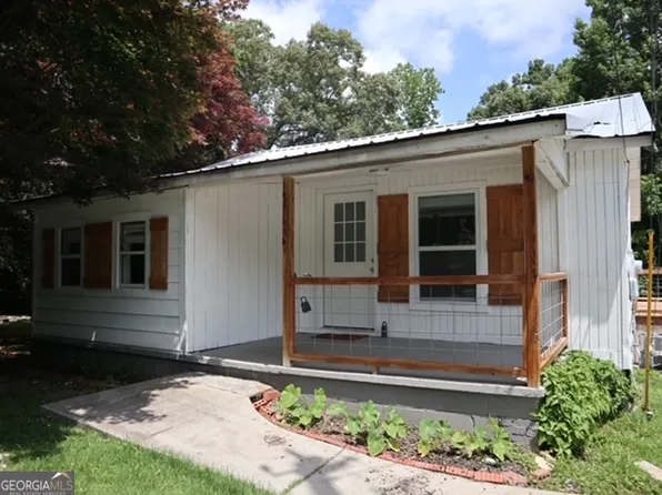 186 Brannon St, Whitesburg, GA 30185