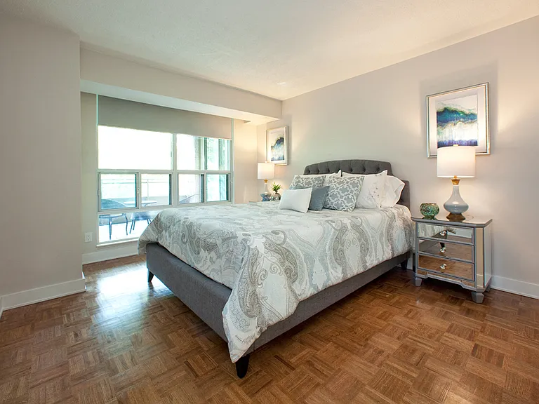 17 Brookbanks Dr — Photo 11