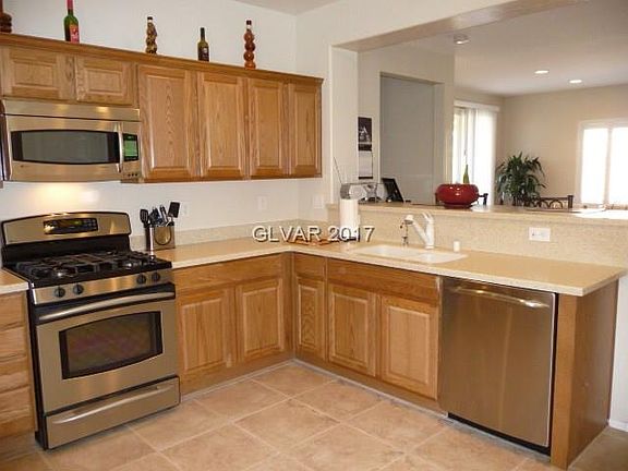 4th image of 8921 Sherwood Park Dr