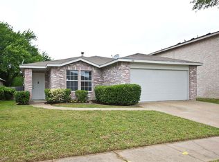 913 Mill Branch Dr, Garland, TX 75040