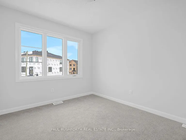 511 Convenire Row — Photo 18