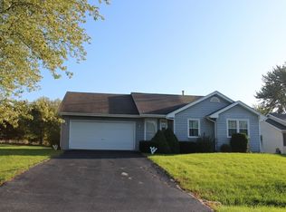 710 Marquette Dr SW, Poplar Grove, IL 61065