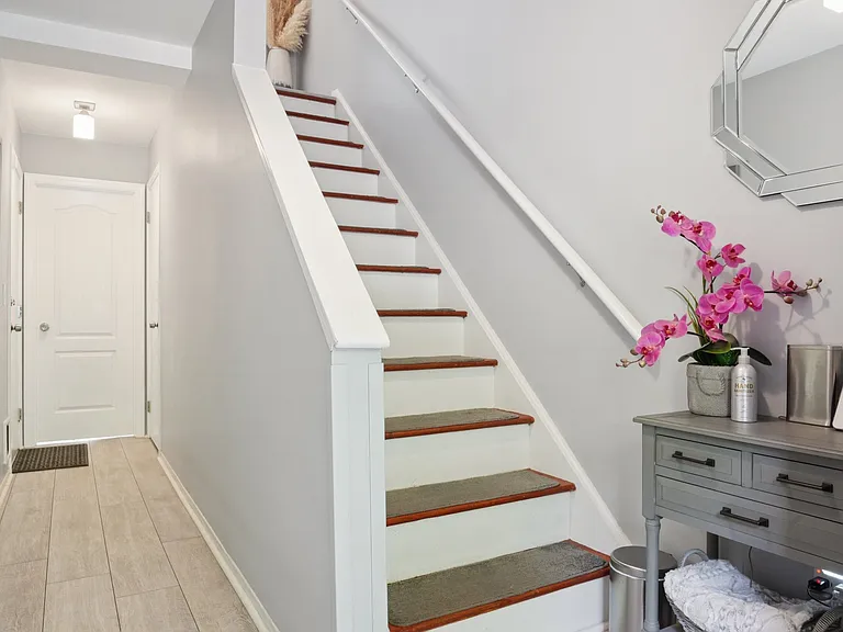 100 Willowbrook Ave #1 — Photo 3