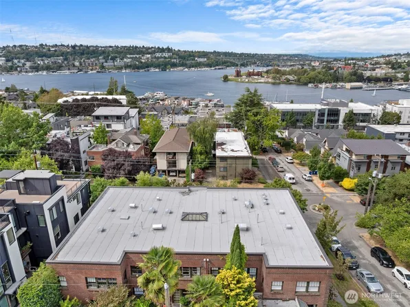 2634 Franklin Avenue E #202, Seattle, WA 98102
