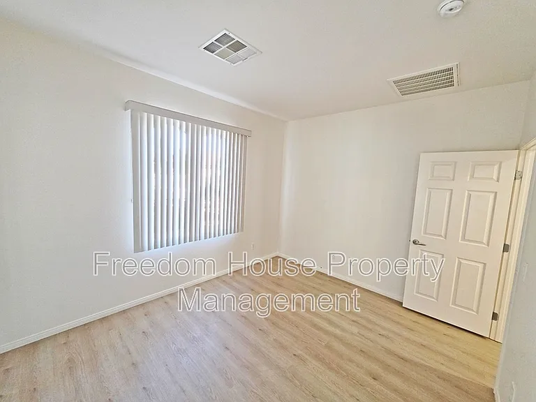 6451 Goodale St — Photo 25