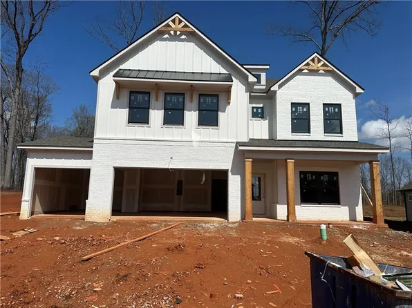 102 Rose Lake Ct, Hoschton, GA 30548