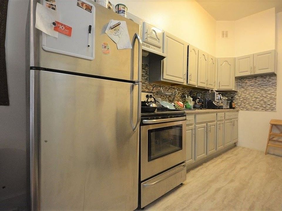 1st image of 21 Park St APT 2R