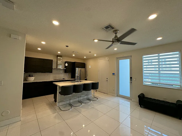 6472 NW 103rd Pl — Photo 13