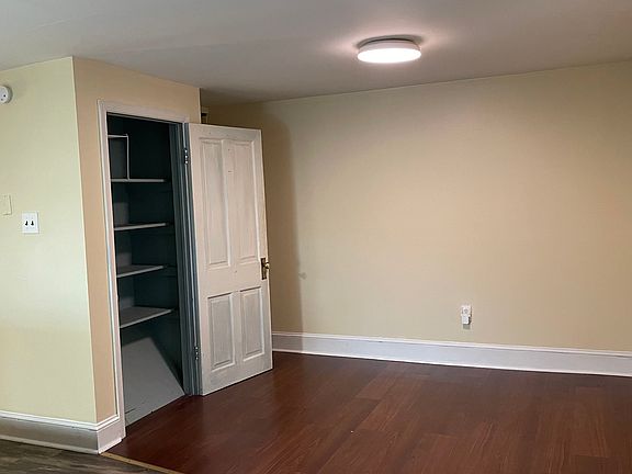 Pantry & Dining Area