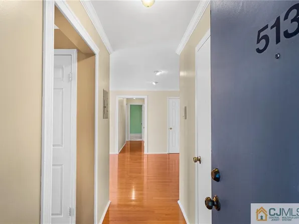 513 Peach St, Avenel, NJ 07001